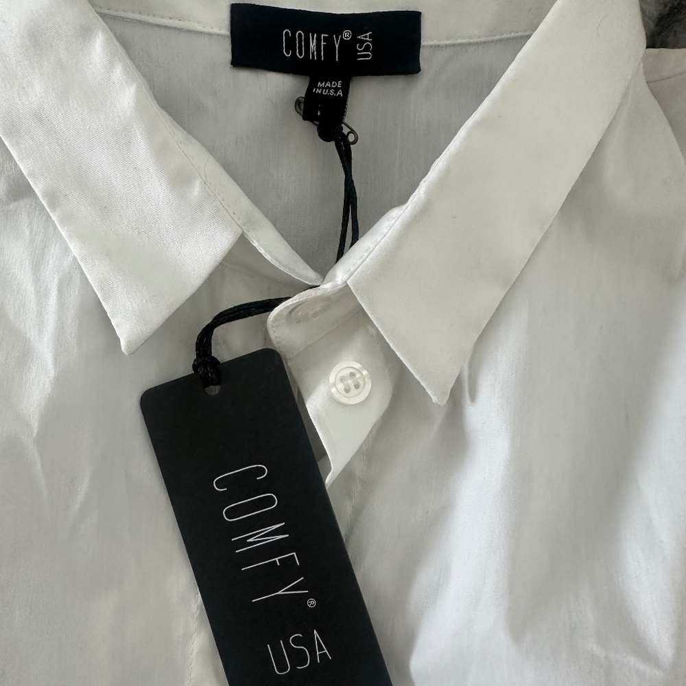 NWT- COMFY USA Button-up tailored tunic with High-low hem, Size M